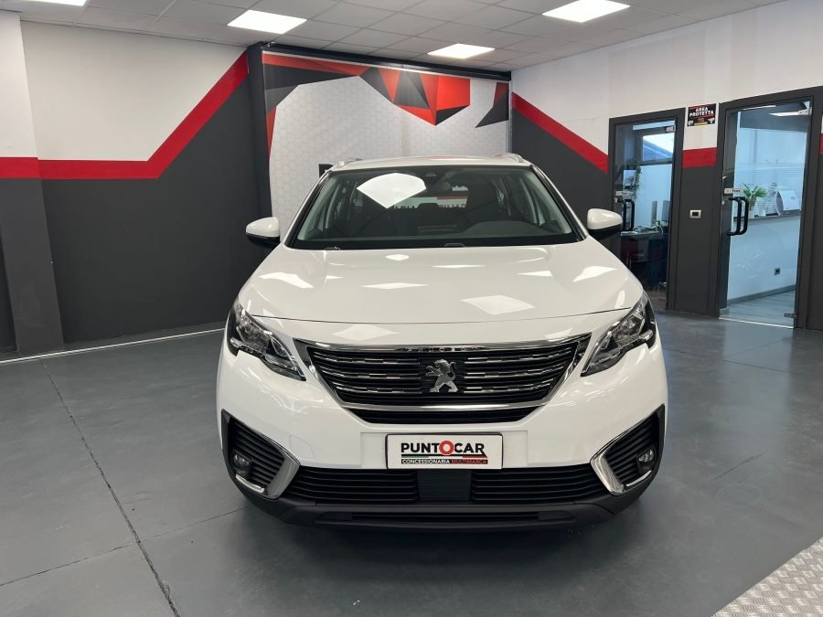 Peugeot 5008 · foto 2