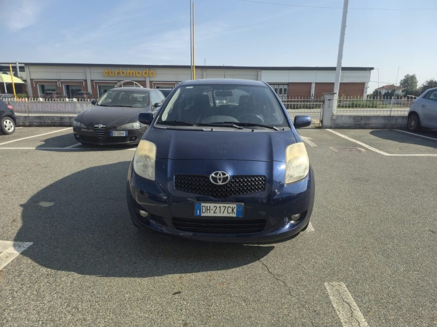 Toyota Yaris · foto 3