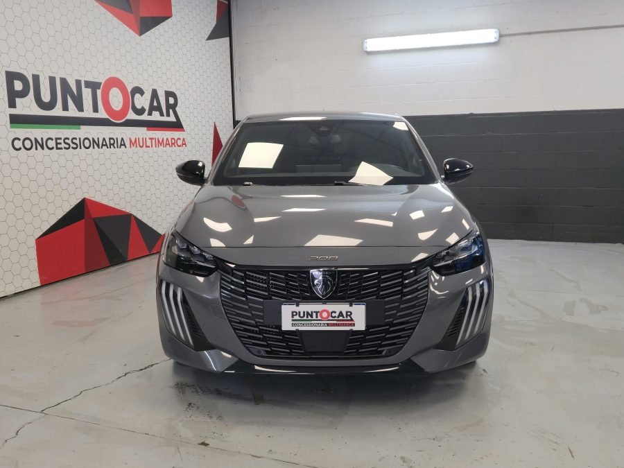 Peugeot 208 · foto 2